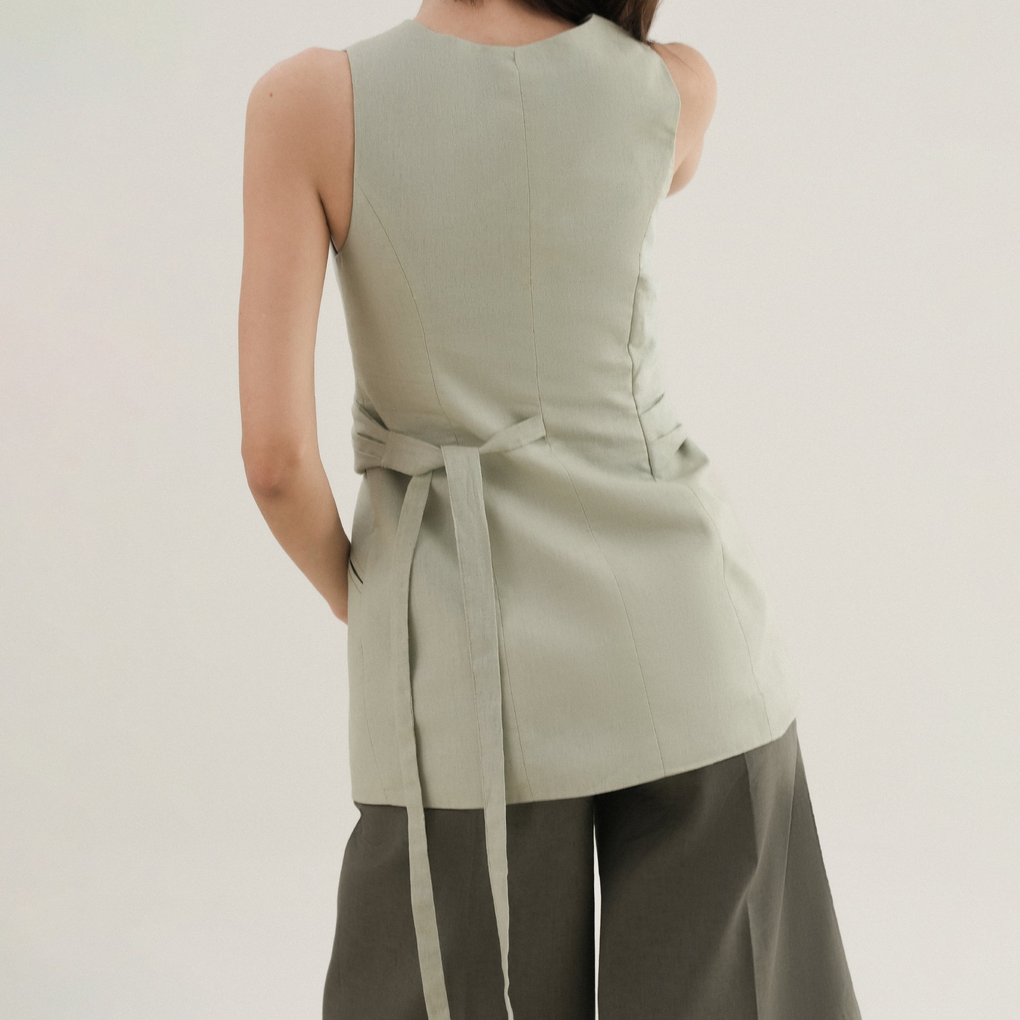 Tie-Back Vest