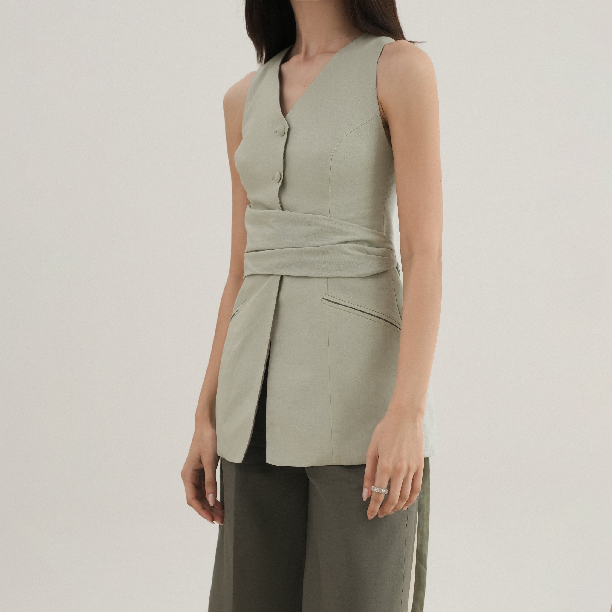 Tie-Back Vest